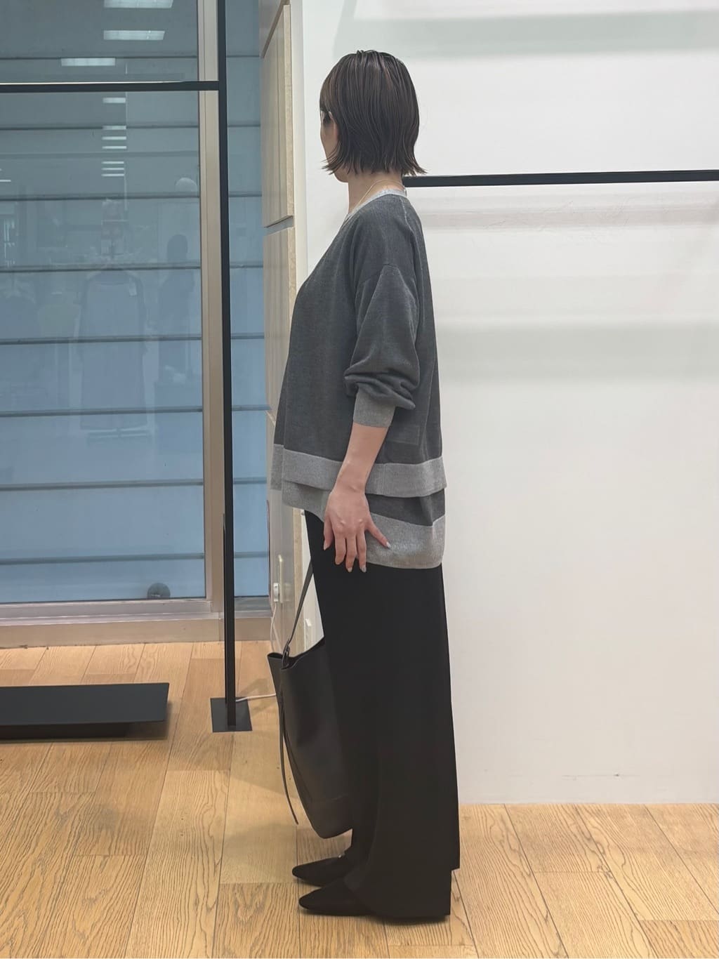 asamiさんの「INDIVI｜【洗える／二の腕カバー】バイカラーラメニット」を使ったコーディネート