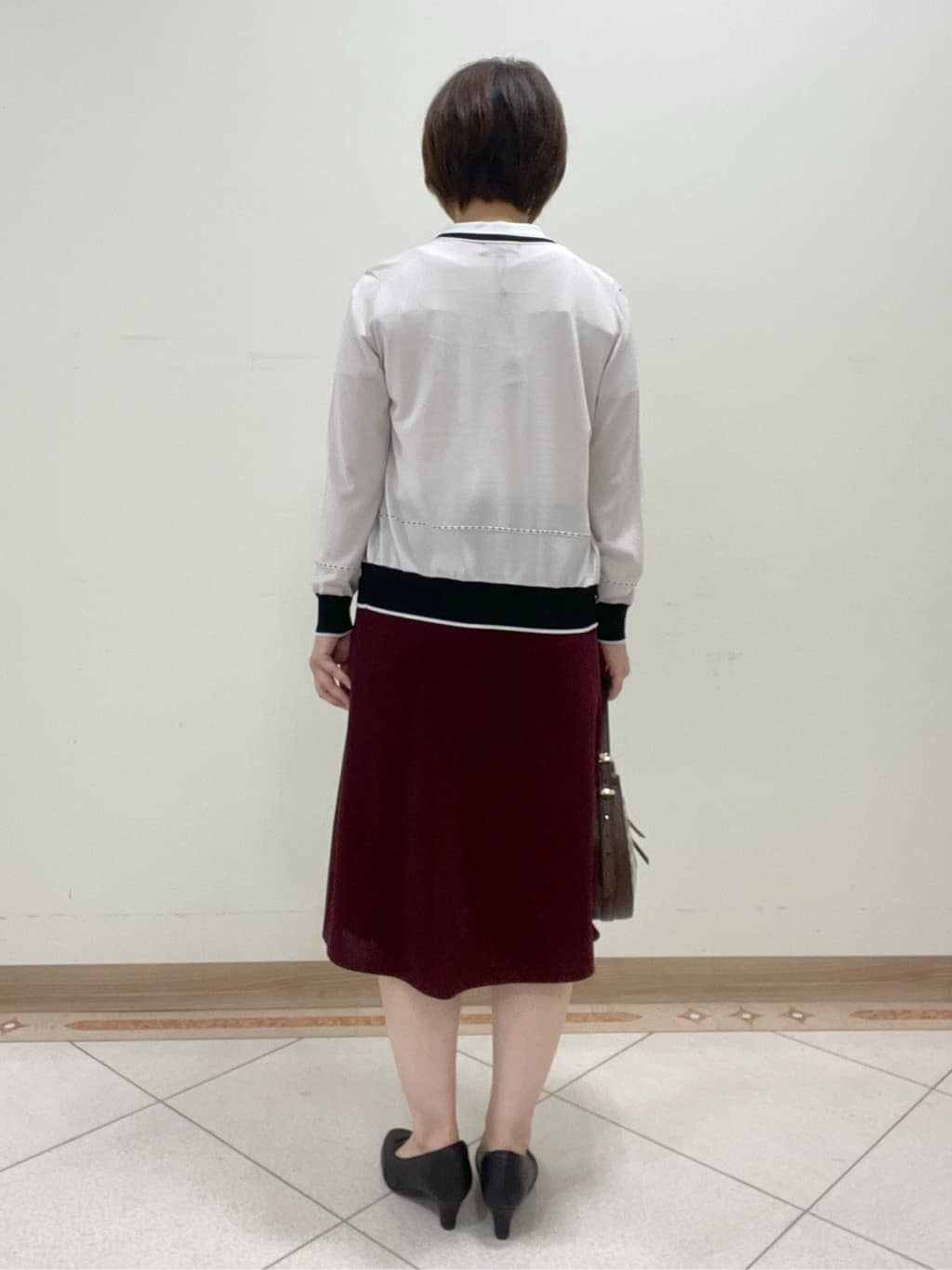 hanaさんの「Reflect｜【WEB先行カラーあり／手洗い可／アンサンブル可】バイカラーカーディガン」を使ったコーディネート