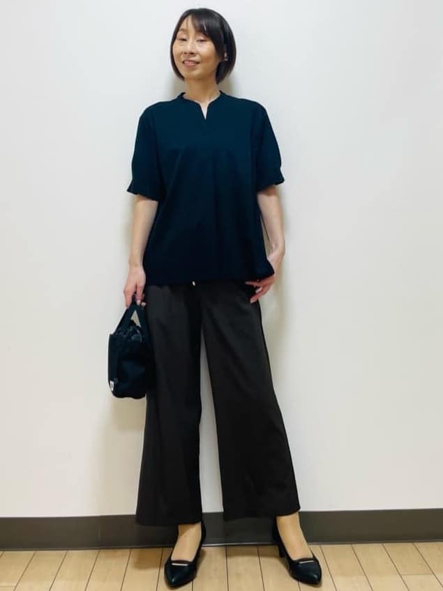 Riiさんの「Reflect｜【ウエスト総ゴム／セットアップ／単品使いOK◎】ベスト＋ストレートパンツセット」を使ったコーディネート