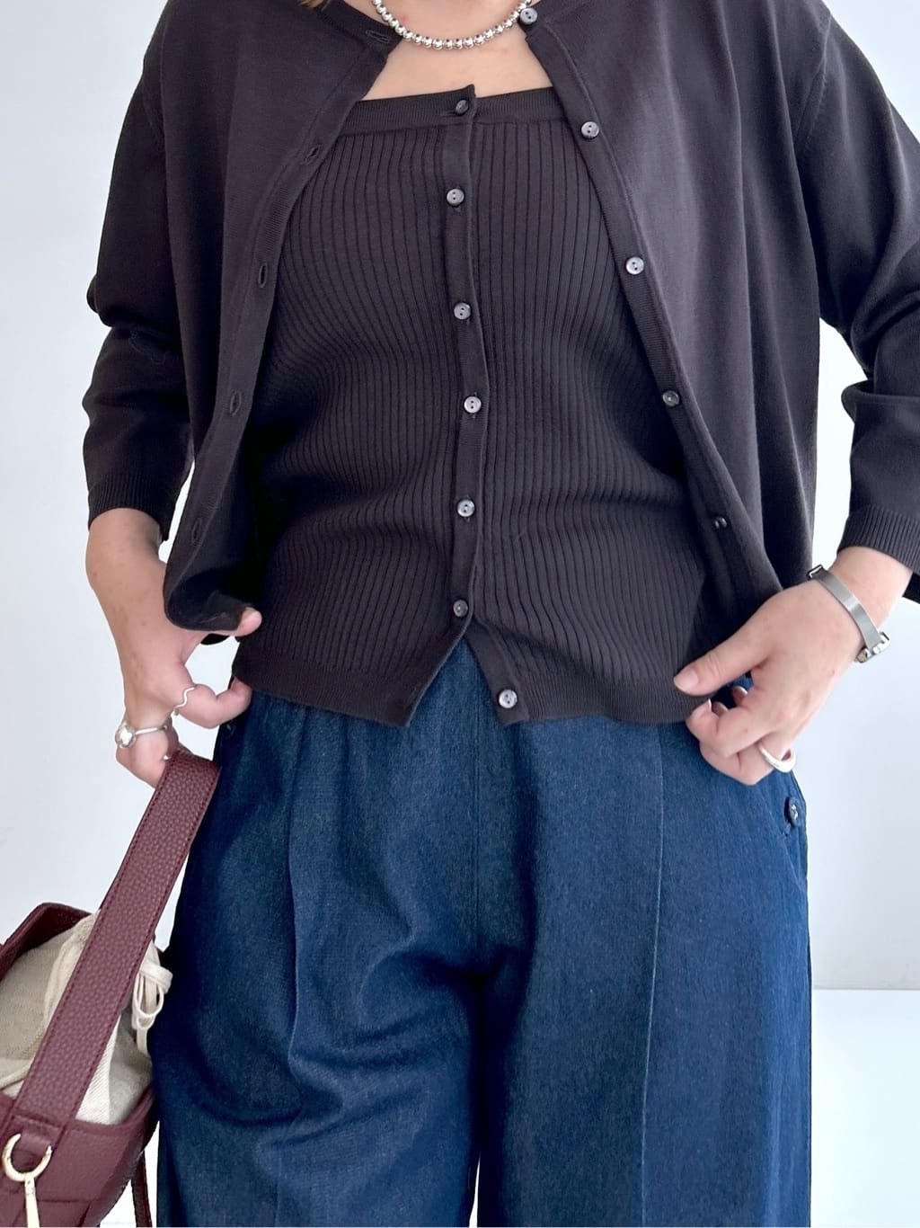 Hirokaさんの「Dessin｜【2点セット・洗える】2WAYカーディガン＆キャミソールアンサンブル」を使ったコーディネート