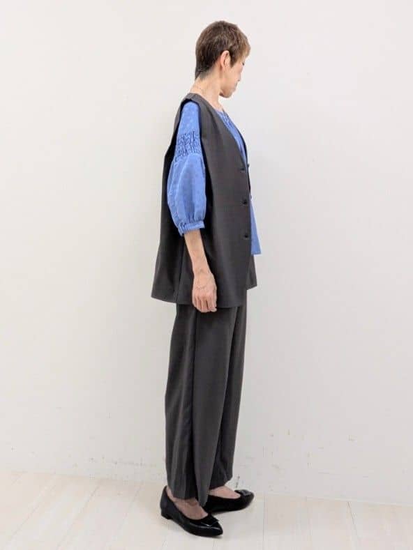 sachiさんの「Reflect｜【ウエスト総ゴム／セットアップ／単品使いOK◎】ベスト＋ストレートパンツセット」を使ったコーディネート