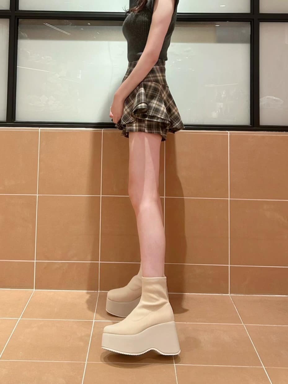 Arisaさんの「ESPERANZA｜厚底ニットショートブーツ」を使ったコーディネート
