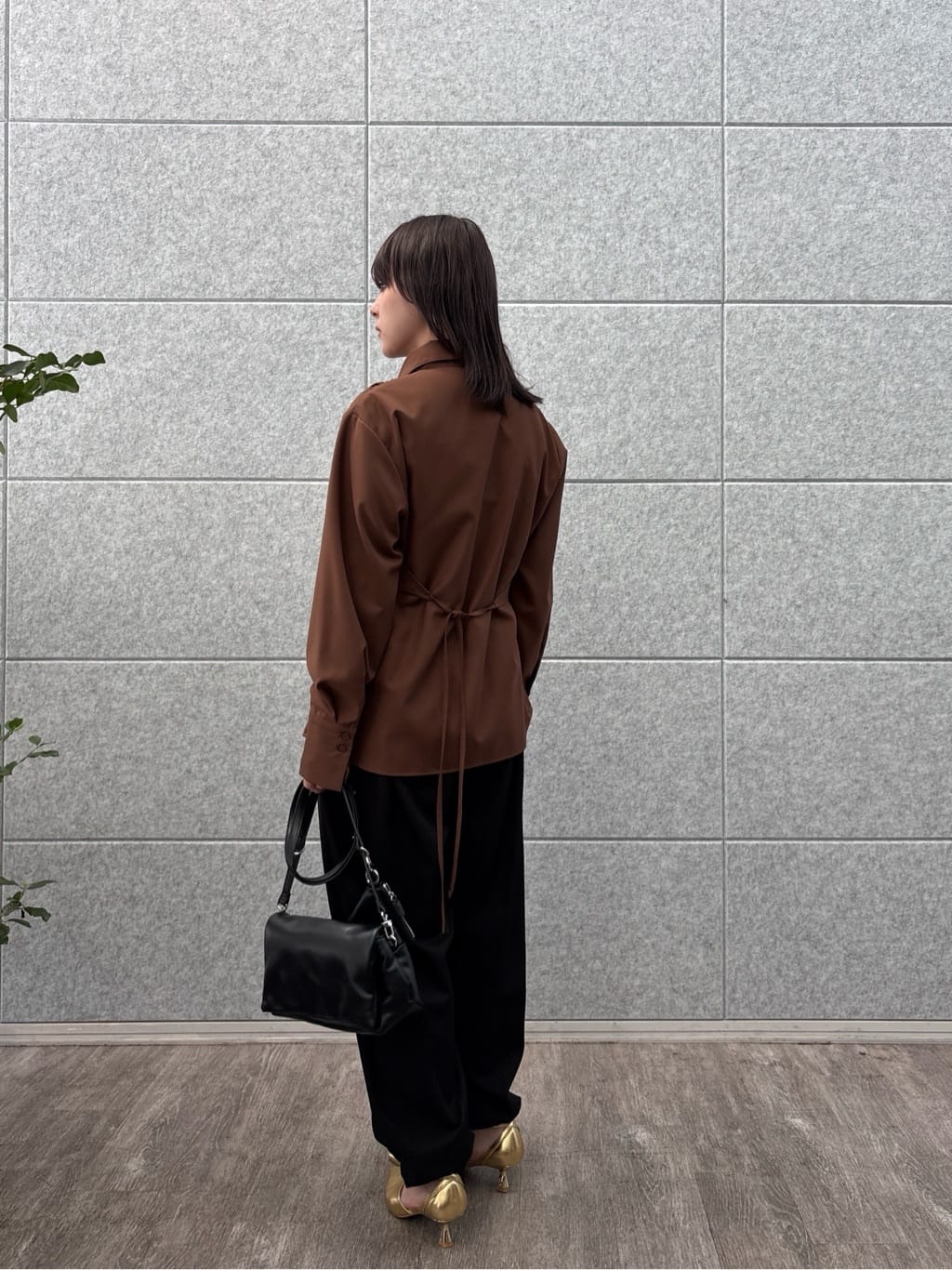 erikaさんの「INDIVI｜アシメジレシャツ」を使ったコーディネート