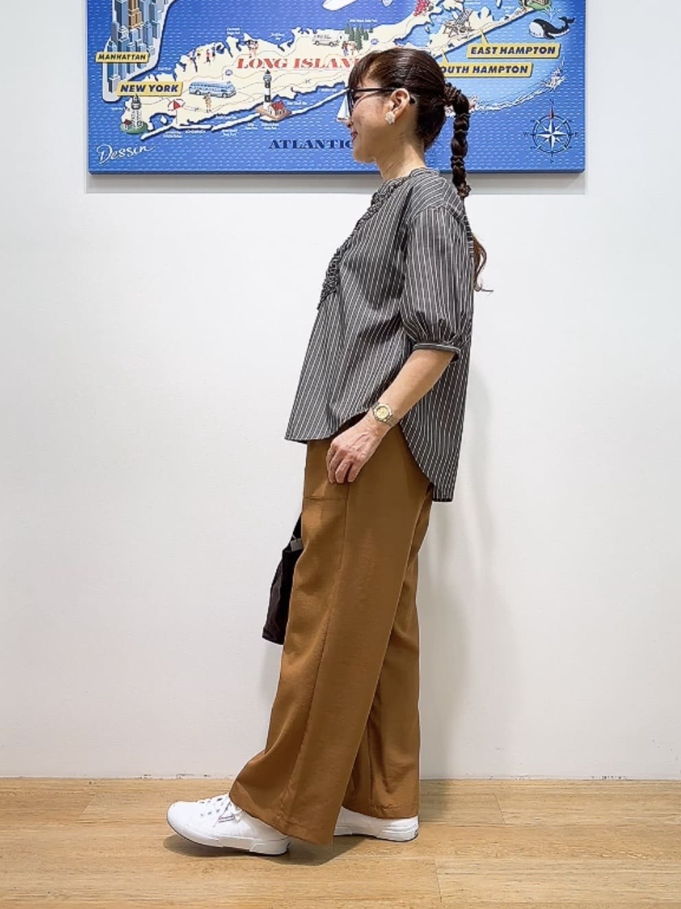 Yasucoさんの「Dessin｜【洗える】フリルバンドカラー五分袖ブラウス」を使ったコーディネート
