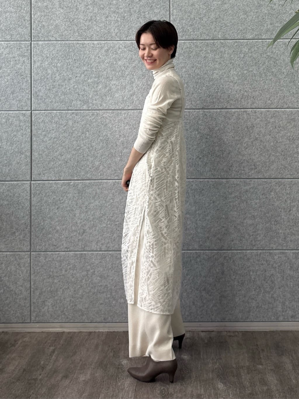 kanaeさんの「INDIVI｜【レイヤード◎】レースキャミドレス」を使ったコーディネート