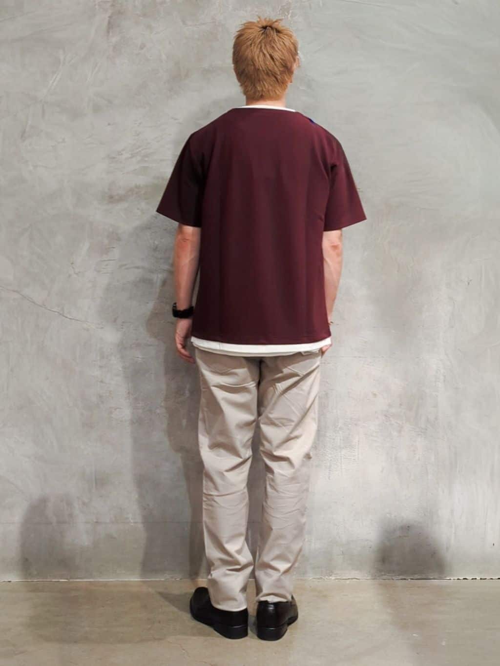 daiさんの「THE SHOP TK｜ツイルキーネック半袖Tシャツ」を使ったコーディネート