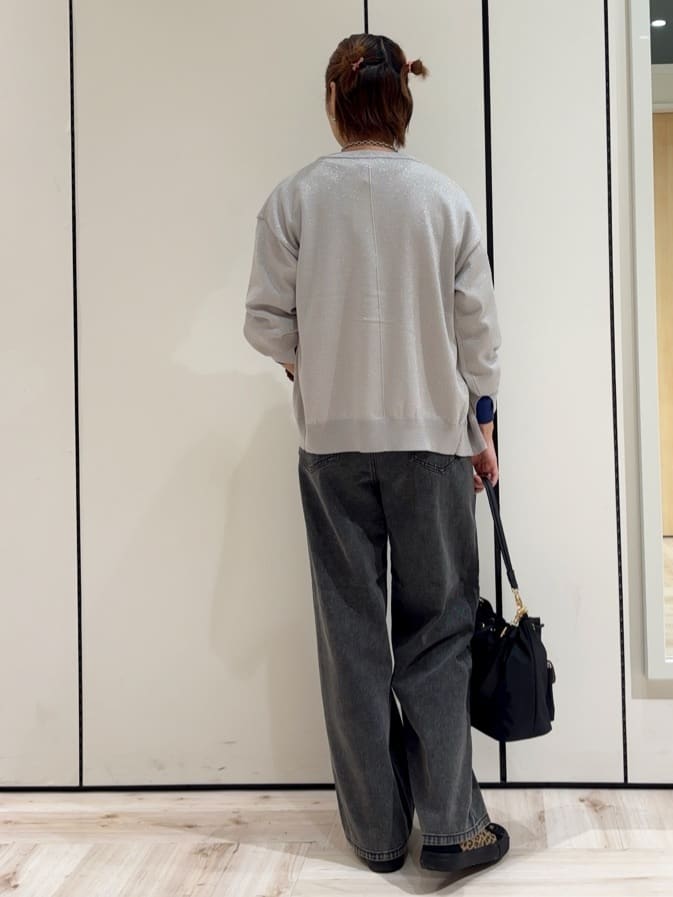 ｓａｔｏｍｉさんの「SHOO･LA･RUE｜グラフィックアソート ベーシックロンT」を使ったコーディネート