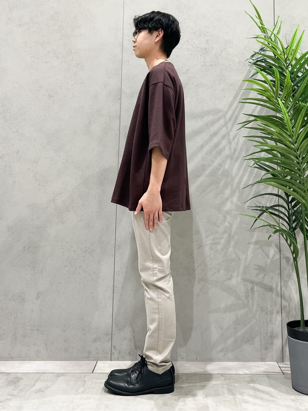 SHI-MAさんの「THE SHOP TK｜配色刺繍6分袖Tシャツ 【ビッグシルエット／洗濯機OK】」を使ったコーディネート