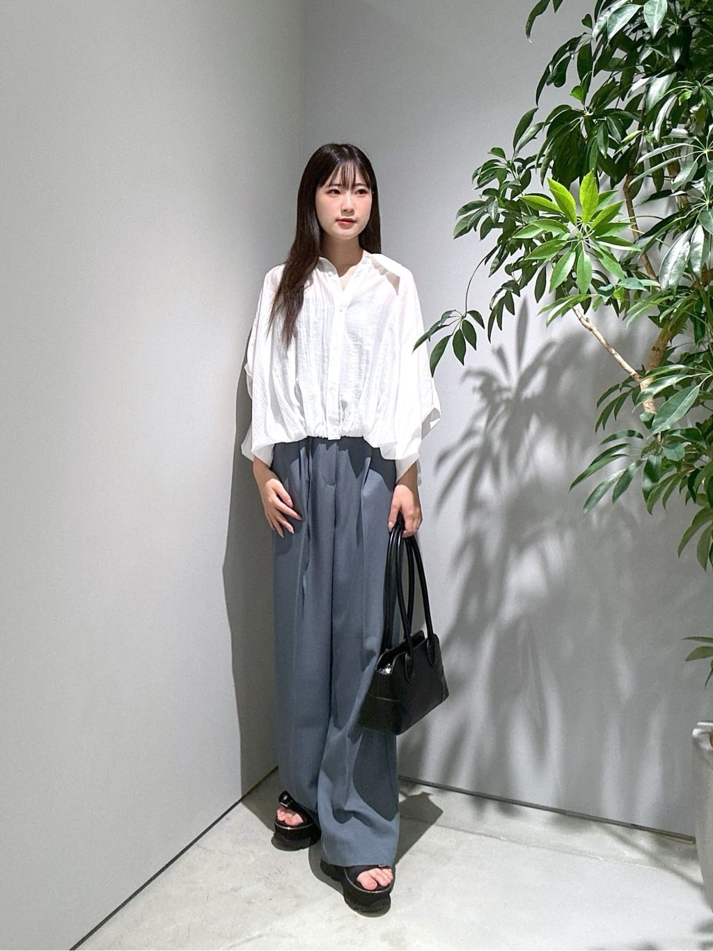 Renoさんの「INDIVI｜バルーンフォルムブラウス」を使ったコーディネート