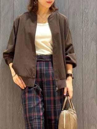 meiさんの「SHOO･LA･RUE｜【洗濯機可/S-LL】さっと羽織れる 軽量リブブルゾン」を使ったコーディネート