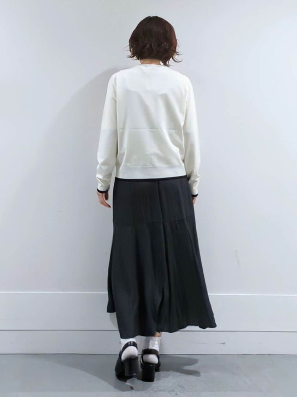ミズタさんの「UNTITLED｜【アンサンブル可/薄手/洗える】5分袖クルーニット」を使ったコーディネート
