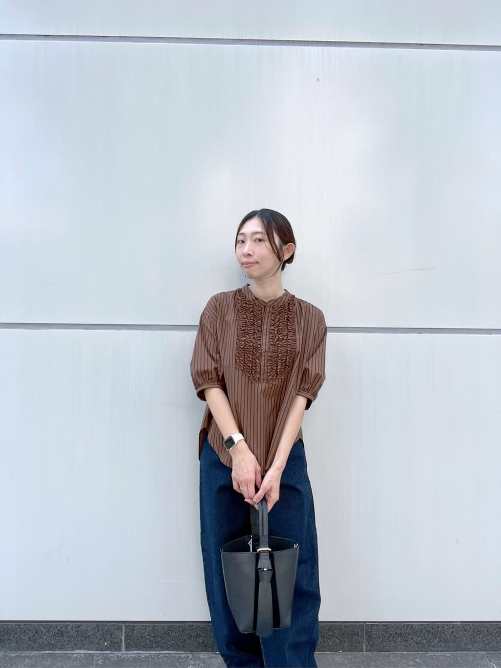 canaさんの「Dessin｜【洗える】フリルバンドカラー五分袖ブラウス」を使ったコーディネート