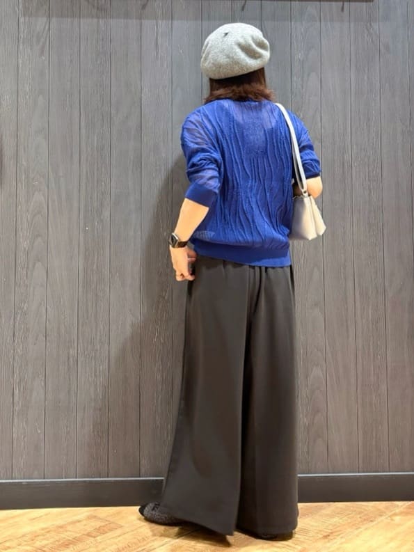 meiさんの「SHOO･LA･RUE｜【S-LL/洗える】曲線的な柄がきれい見え シアーニット」を使ったコーディネート