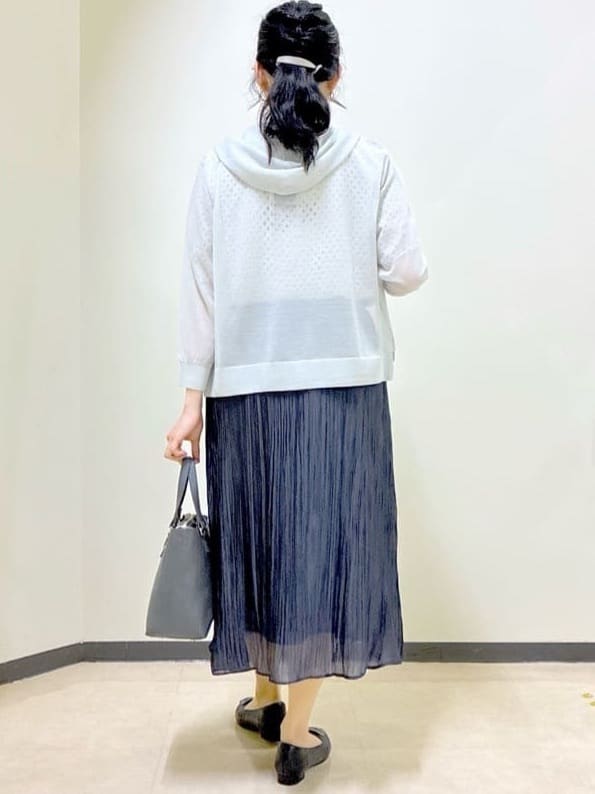  beni_gingerさんの「Reflect｜【寒暖差対策に◎／手洗い可／旅行や通勤に】フード付きシアーカーディガン」を使ったコーディネート