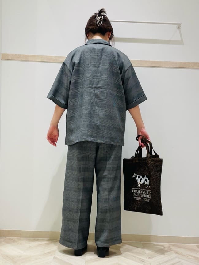 c_h_i_k_aさんの「SHOO･LA･RUE｜【セットアップ可/洗濯後しわになりにくい】5分袖テーラードジャケット」を使ったコーディネート