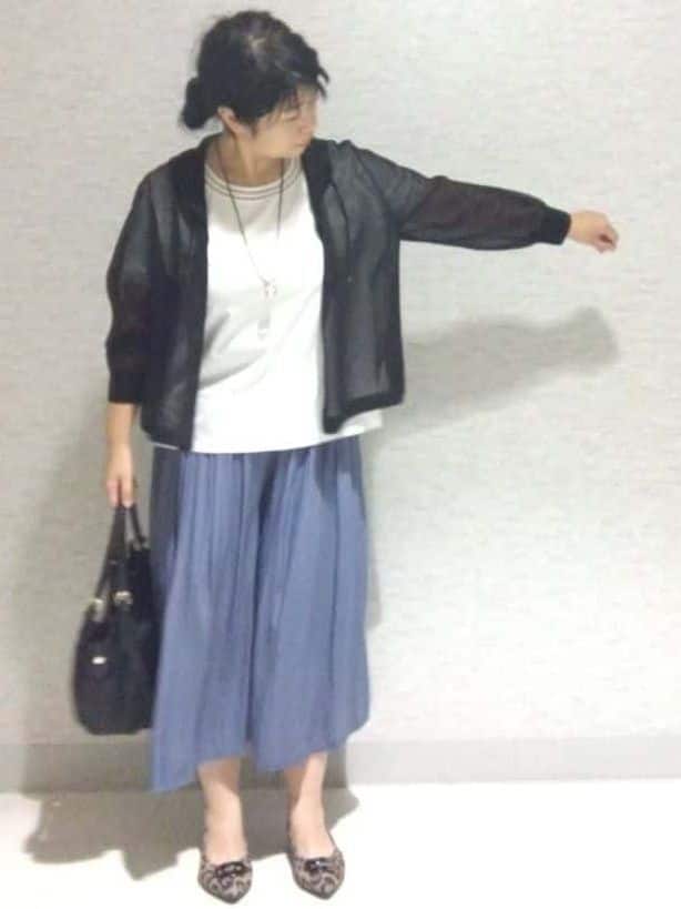sakoさんの「Reflect｜【寒暖差対策に◎／手洗い可／旅行や通勤に】フード付きシアーカーディガン」を使ったコーディネート
