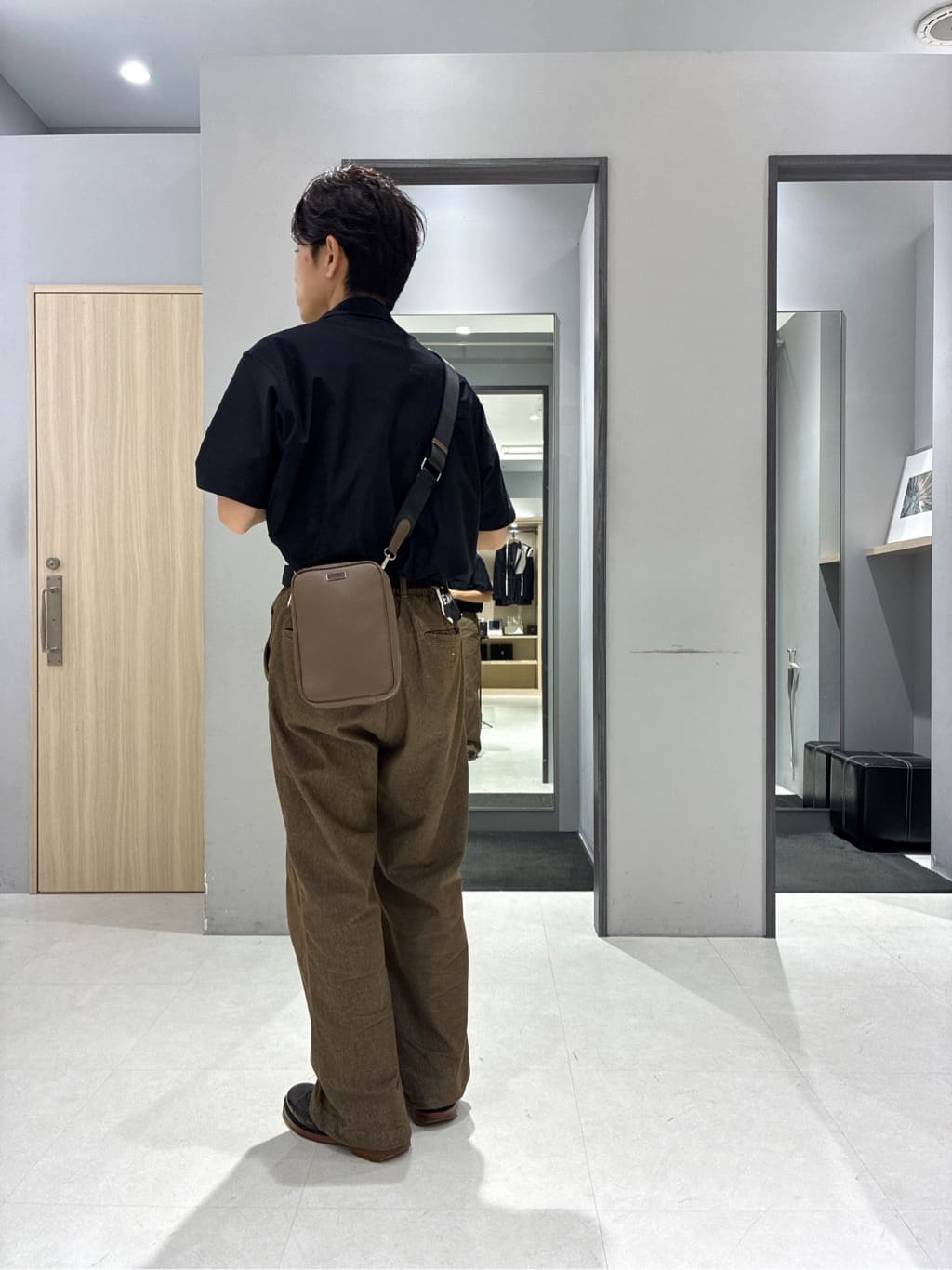 わいずみさんの「TAKEO KIKUCHI｜【COOL CITY WEAR】エアートール オープンカラーシャツ /接触冷感・通気性」を使ったコーディネート