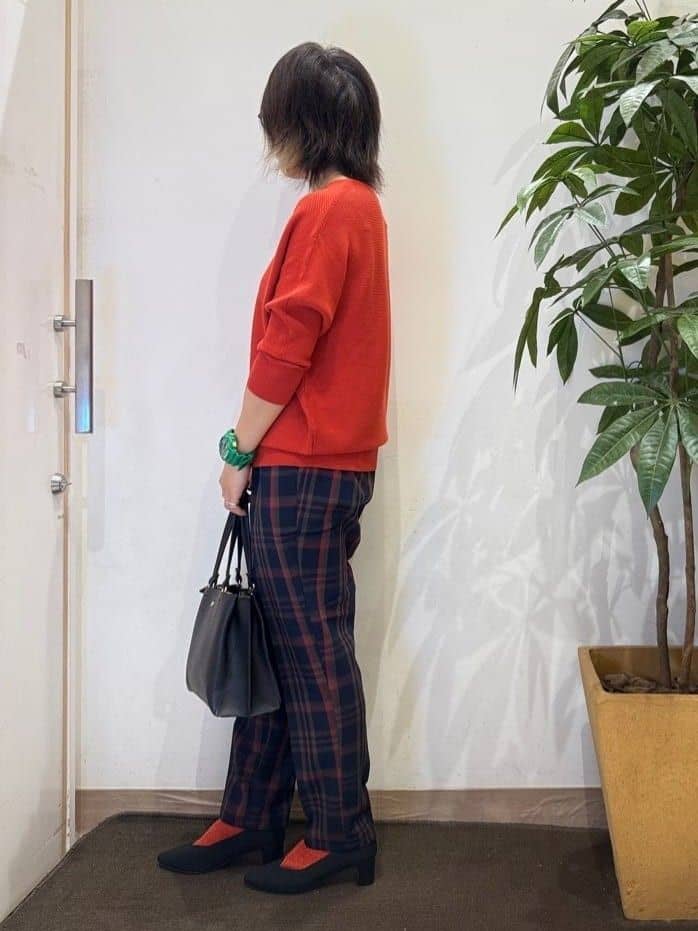 misakiさんの「SHOO･LA･RUE｜【S-LL/チェック柄アソート】脚のラインをきれいに見せる タックテーパードパンツ」を使ったコーディネート