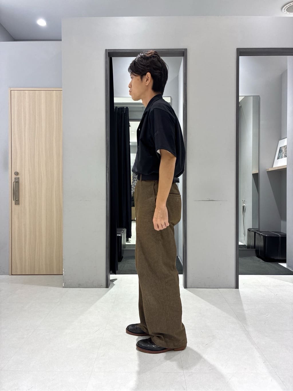 わいずみさんの「TAKEO KIKUCHI｜【COOL CITY WEAR】エアートール オープンカラーシャツ /接触冷感・通気性」を使ったコーディネート