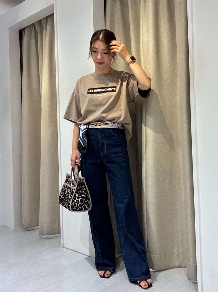 Rinさんの「UNTITLED｜【コットン100/ゆったり/ショート丈/洗える】ベロアロゴTシャツ」を使ったコーディネート