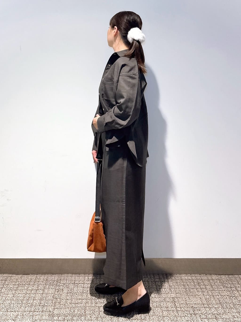 みーさんの「grove｜【カセット服】洗えるストレートシルエットスカート」を使ったコーディネート