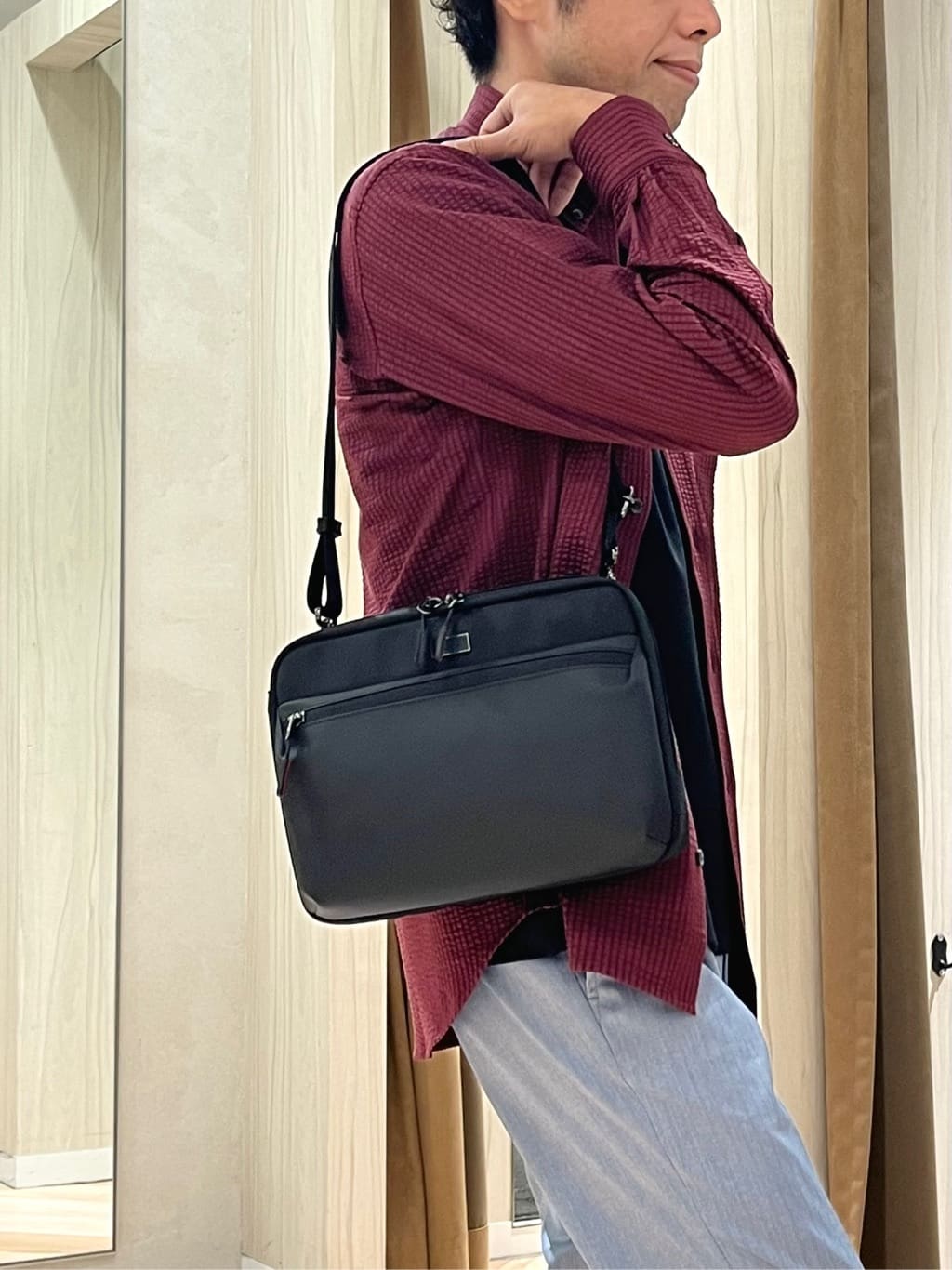 URAさんの「TAKEO KIKUCHI｜【全7サイズ&times;8色展開！】トップマルチヘリンボン パンツ」を使ったコーディネート