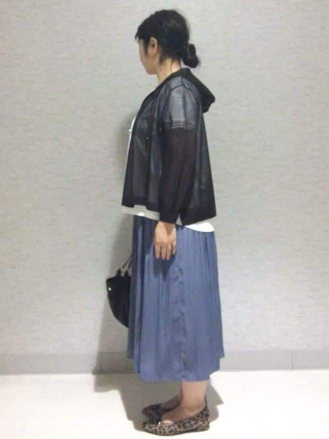 sakoさんの「Reflect｜【寒暖差対策に◎／手洗い可／旅行や通勤に】フード付きシアーカーディガン」を使ったコーディネート