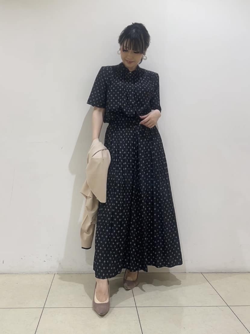 watanabeさんの「UNTITLED｜【アンサンブル可/薄手】ベーシッククルーネックカーディガン」を使ったコーディネート