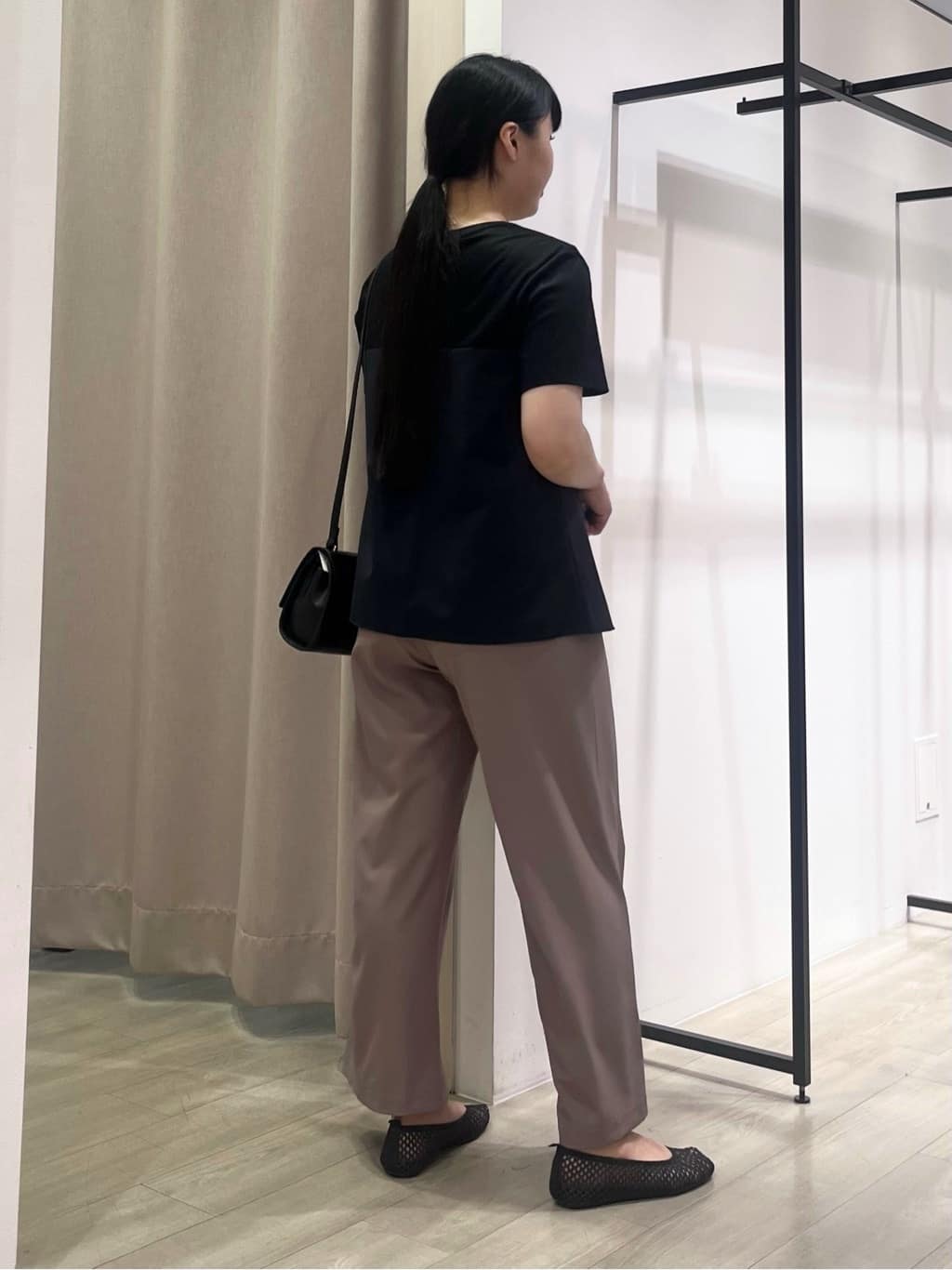 hasuさんの「INDIVI｜【洗える】ビスチェレイヤード風トップス」を使ったコーディネート