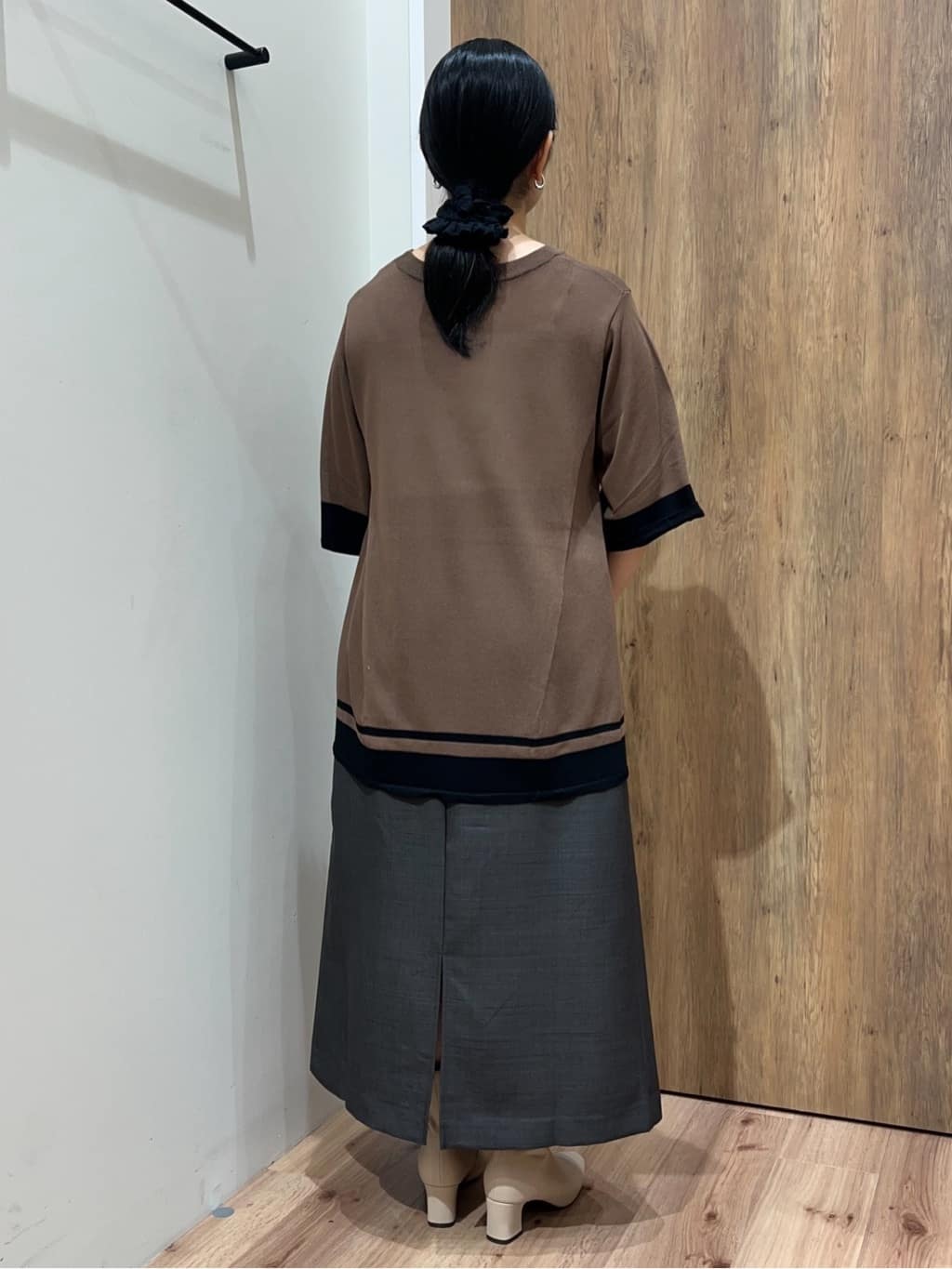 Reinaさんの「grove｜【カセット服】洗えるストレートシルエットスカート」を使ったコーディネート
