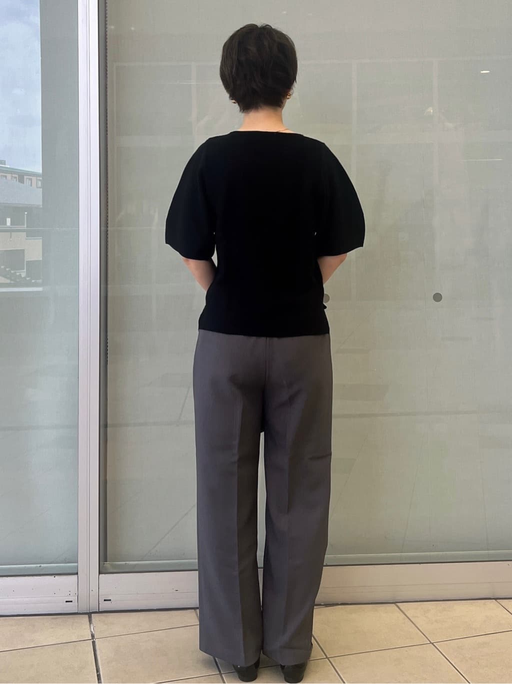 yo-koさんの「OPAQUE.CLIP｜ガーターボリュームスリーブニット【UVケア／洗濯機洗い可】」を使ったコーディネート