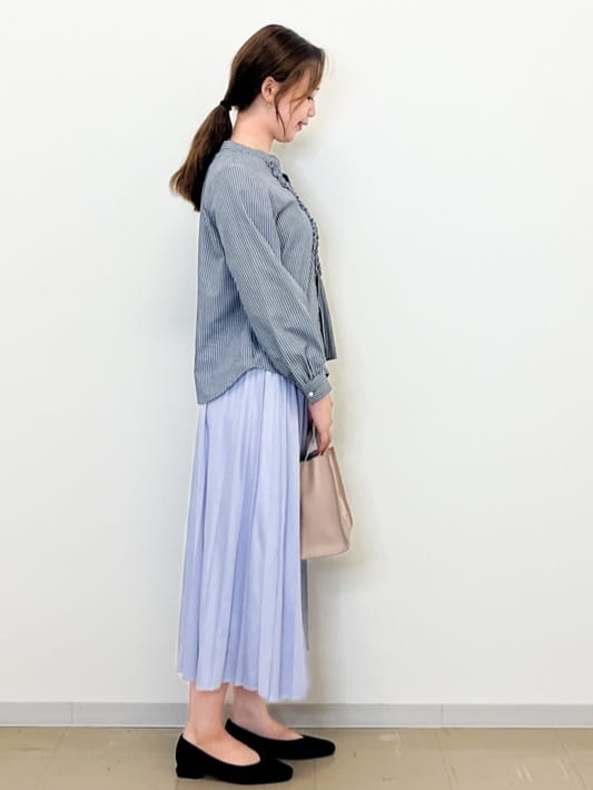 miyuuさんの「OPAQUE.CLIP｜バンドカラーフリルブラウス【洗濯機OK／イージーアイロン／防シワ】」を使ったコーディネート