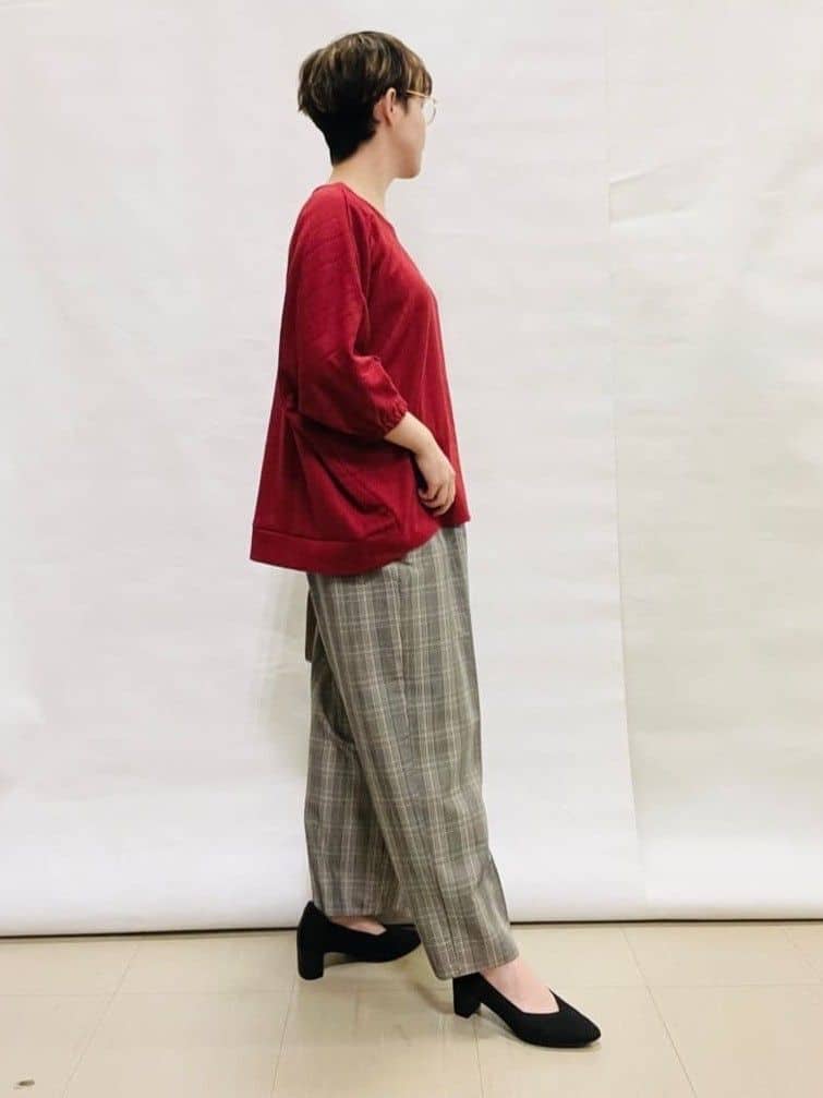 なっちゃんさんの「SHOO･LA･RUE｜【S-LL/7分袖】ゆるシルエットが心地よい ドルマントップス」を使ったコーディネート