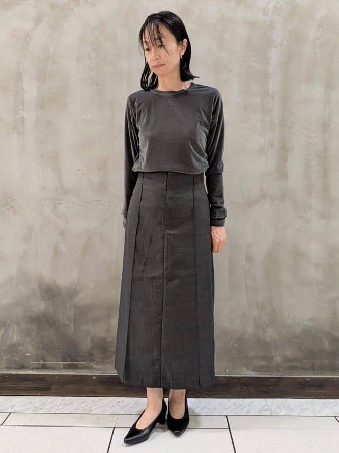 shioさんの「grove｜シアーカットベロアロンT」を使ったコーディネート