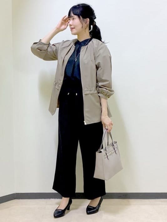  beni_gingerさんの「Reflect｜【E‐QUALITY／ウエスト総ゴム／セットアップ／単品使いOK◎】ブラウス＋ストレートパンツセット」を使ったコーディネート