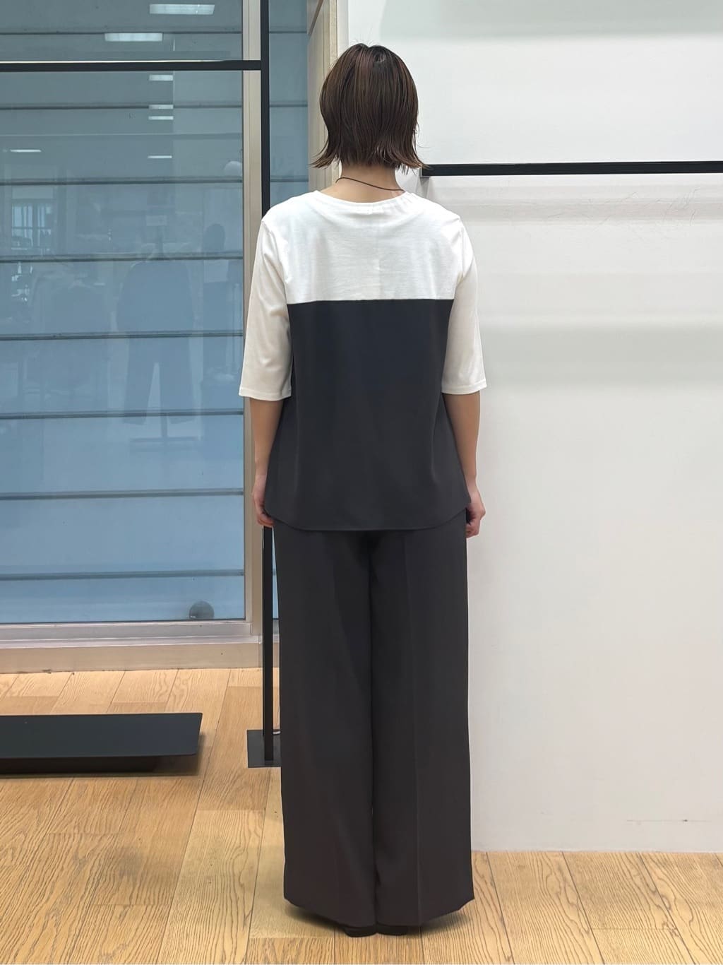 asamiさんの「INDIVI｜【セットアップ可能】ビスチェレイヤード風トップス」を使ったコーディネート