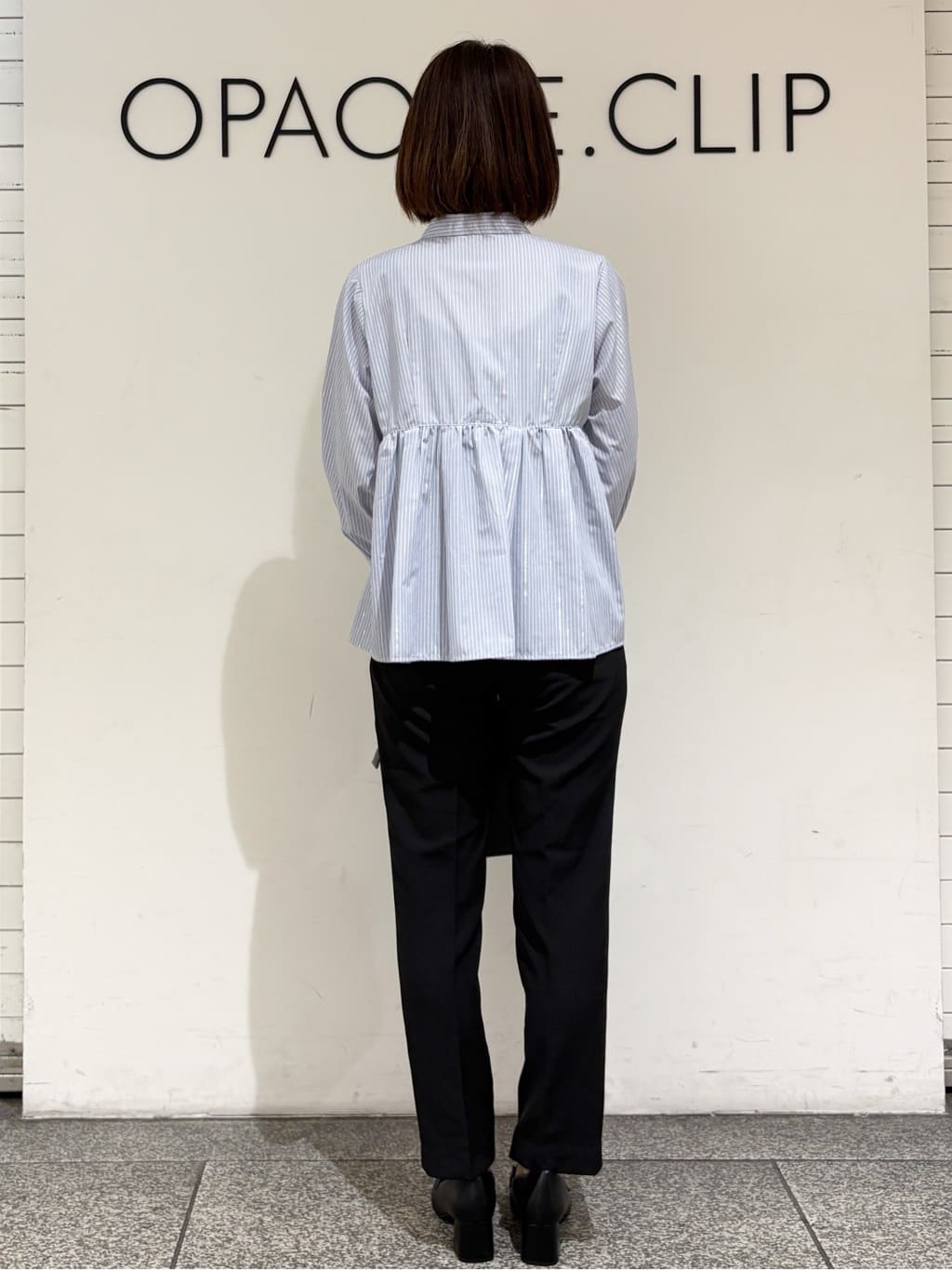 riさんの「OPAQUE.CLIP｜《XS-LLサイズ》ストレッチテーパードパンツ／セットアップ対応【洗濯機洗い可／イージーアイロン／防」を使ったコーディネート