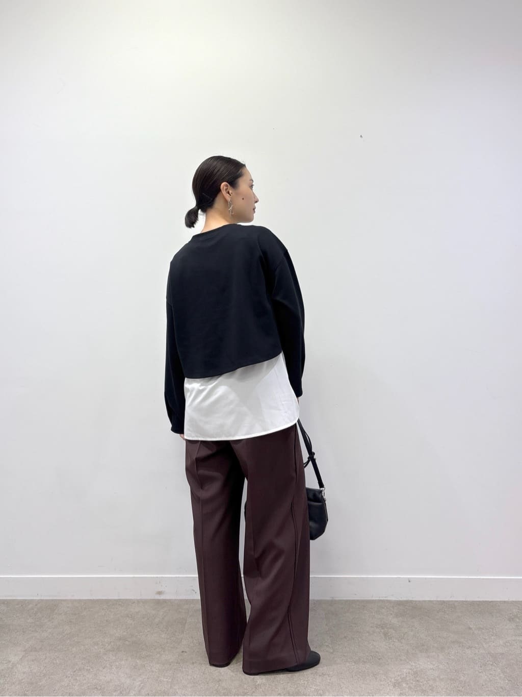 ayanoさんの「INDIVI｜Comfy SET UP｜イージーストレートワイドパンツ【セットアップ対応／通勤/カセット服】」を使ったコーディネート