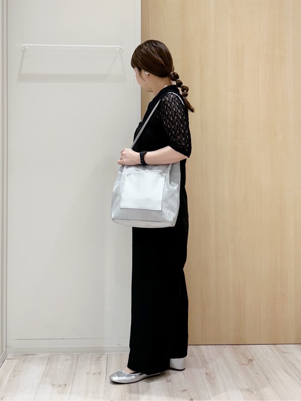 maaaさんの「SHOO･LA･RUE｜【S-LL】大人カジュアルに ベアトップ風 キャミサロペット」を使ったコーディネート