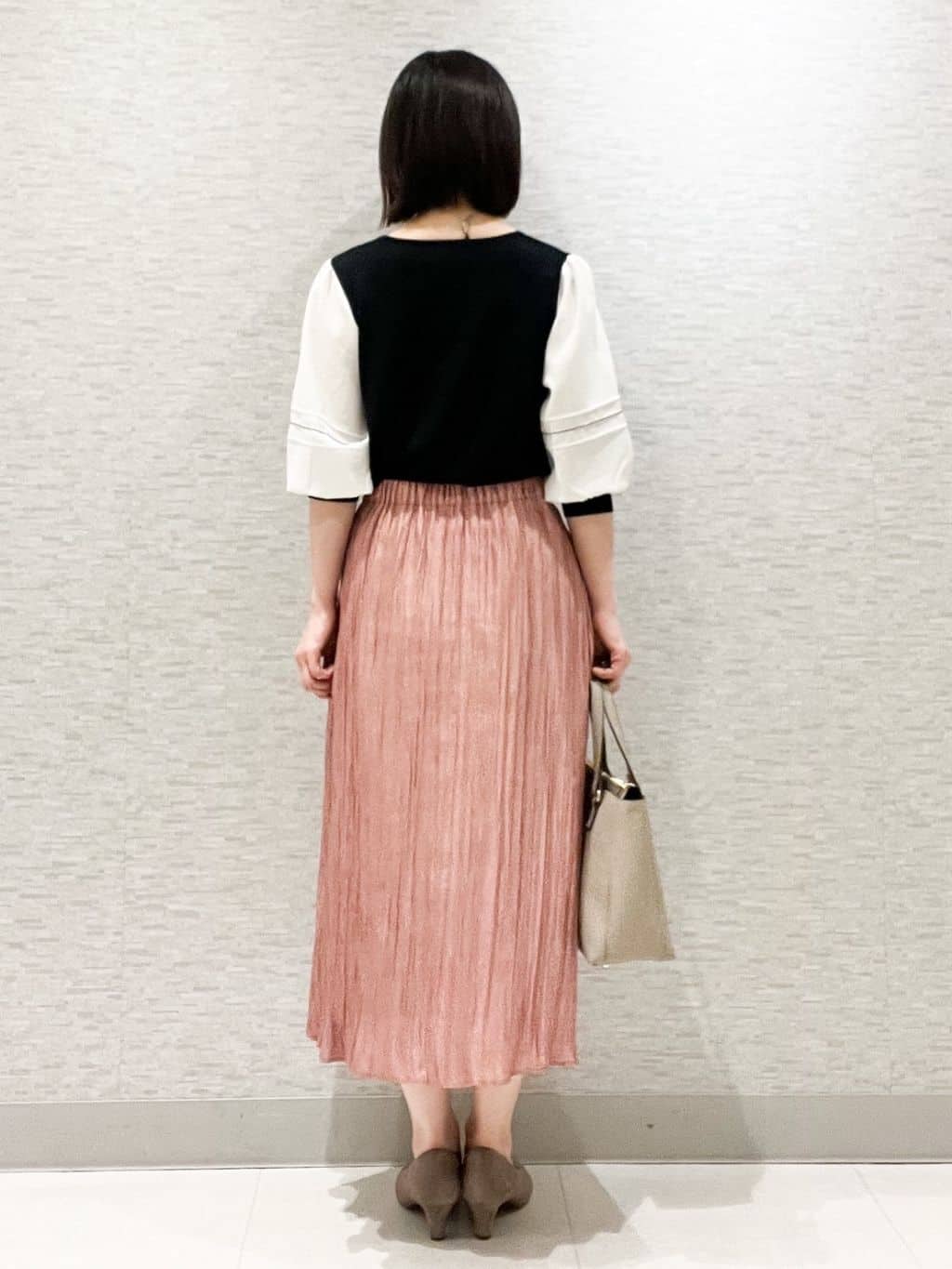 marikoさんの「Reflect｜【WEB先行カラーあり／手洗い可】ジョーゼットスリーブ&times;ニット」を使ったコーディネート