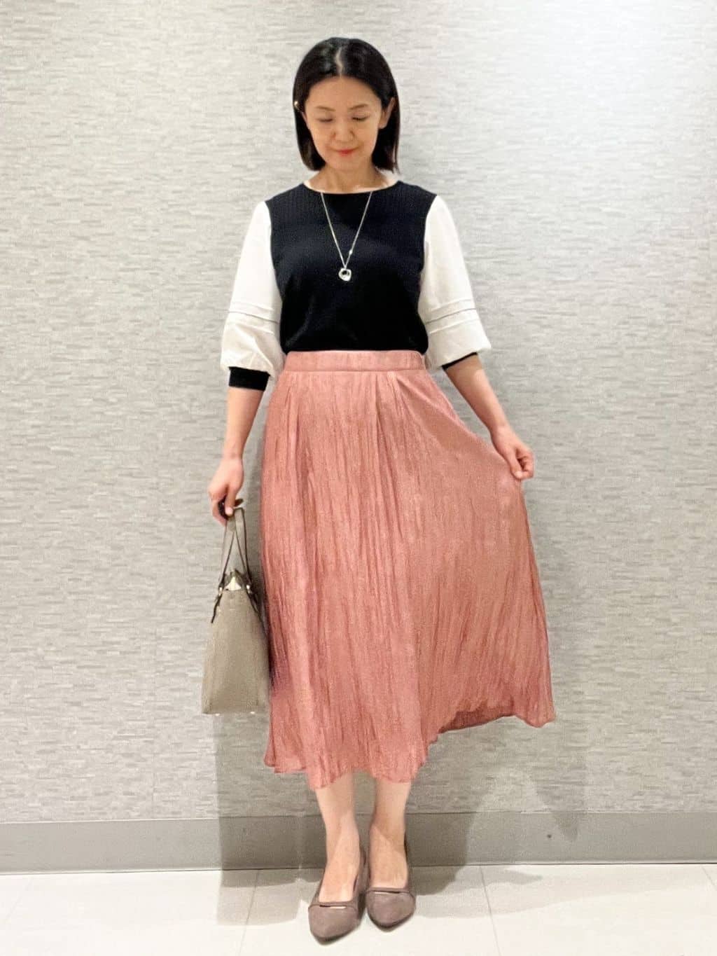 marikoさんの「Reflect｜【WEB先行カラーあり／手洗い可】ジョーゼットスリーブ&times;ニット」を使ったコーディネート
