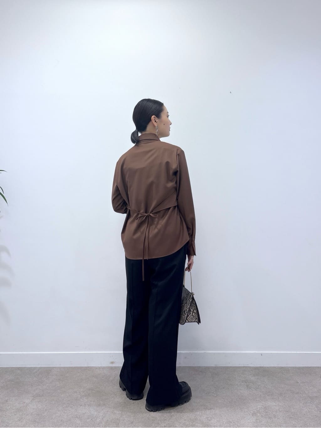 ayanoさんの「INDIVI｜アシメジレシャツ」を使ったコーディネート