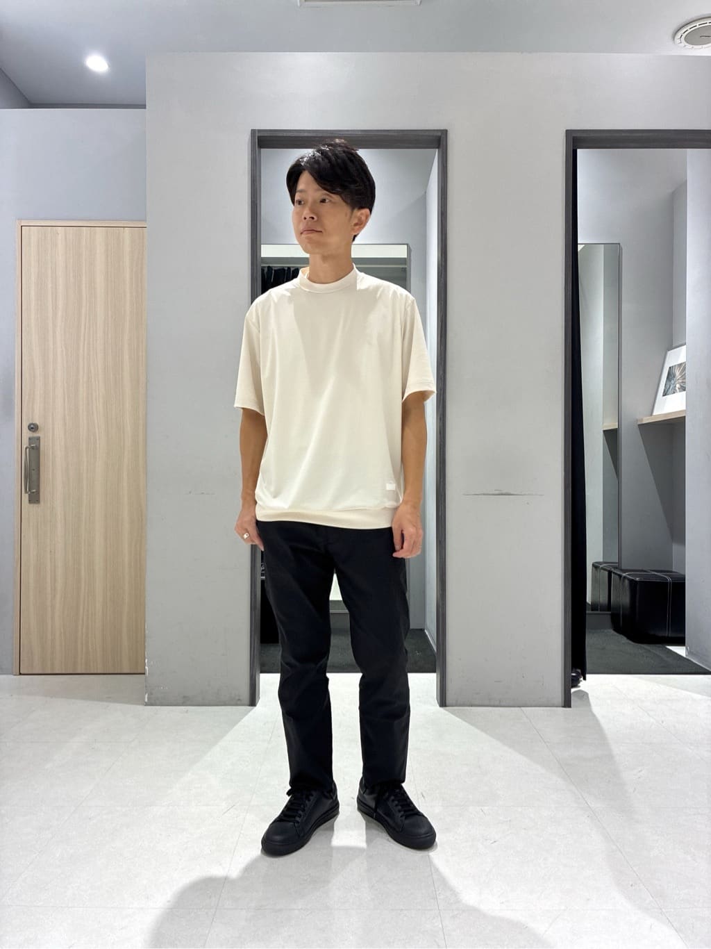 わいずみさんの「TAKEO KIKUCHI｜【COOL CITY WEAR】テーラードTシャツ /接触冷感」を使ったコーディネート