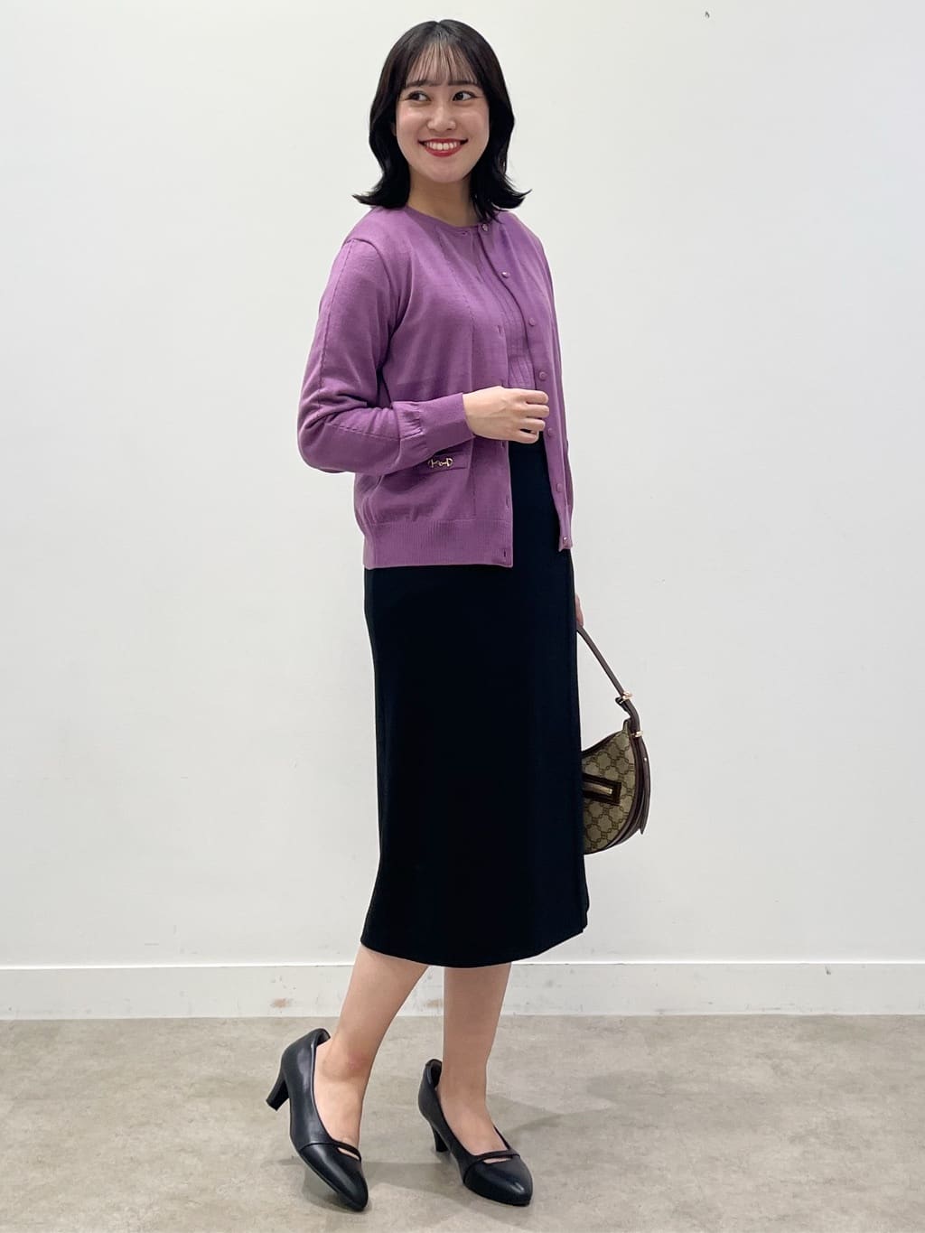 yukariさんの「Reflect｜【セットアップ可／すっきりシルエット／通勤におすすめ◎】キレイめジャージタイトスカート」を使ったコーディネート