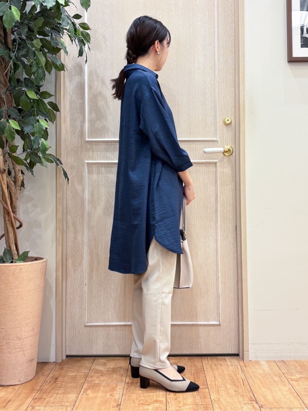 なみさんの「SHOO･LA･RUE｜【S-LL/体型カバー】さらっとしたタッチが魅力 デニムライクチュニック」を使ったコーディネート