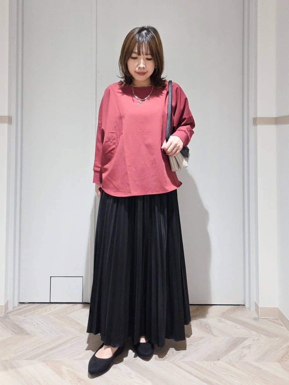 TSUCHIYAさんの「SHOO･LA･RUE｜【高レビュー/洗濯後しわになりにくい】1枚でサマ見え 8分袖ドルマンブラウス」を使ったコーディネート