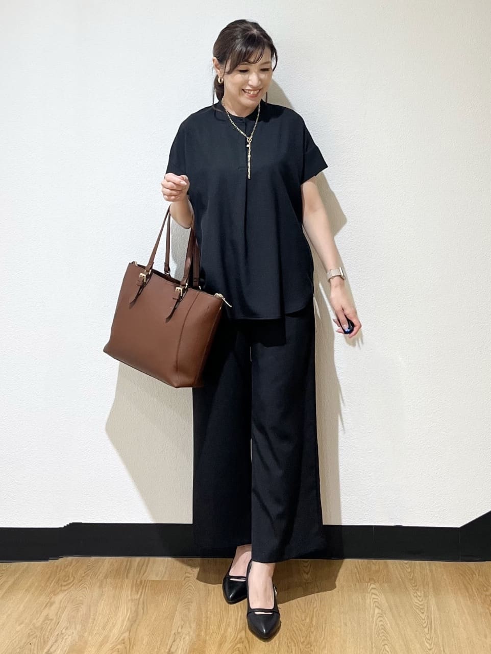 ayaさんの「Reflect｜【E‐QUALITY／ウエスト総ゴム／セットアップ／単品使いOK◎】ブラウス＋ストレートパンツセット」を使ったコーディネート