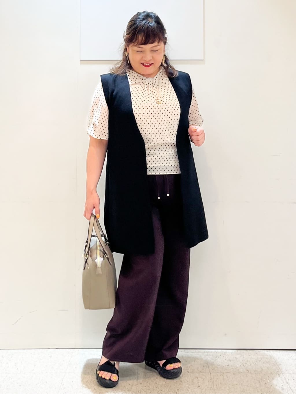 kimmyさんの「Reflect｜【マシンウォッシュ可／セットアップ可】コツキ柄プリントブラウス」を使ったコーディネート