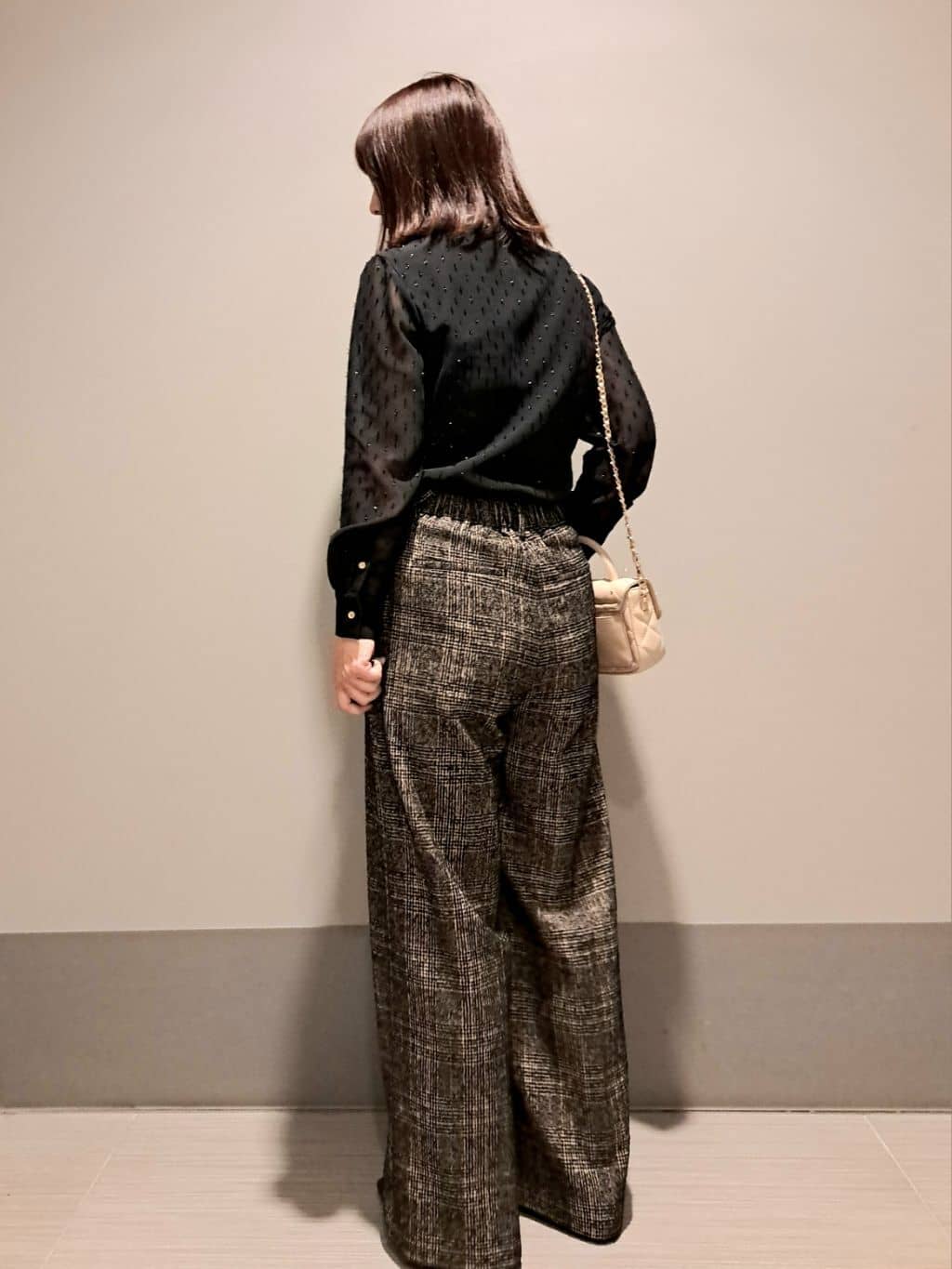 Takahashiさんの「DRESSTERIOR｜◆【ウォッシャブル/シアー素材】フィルムドットクレリックブラウス」を使ったコーディネート