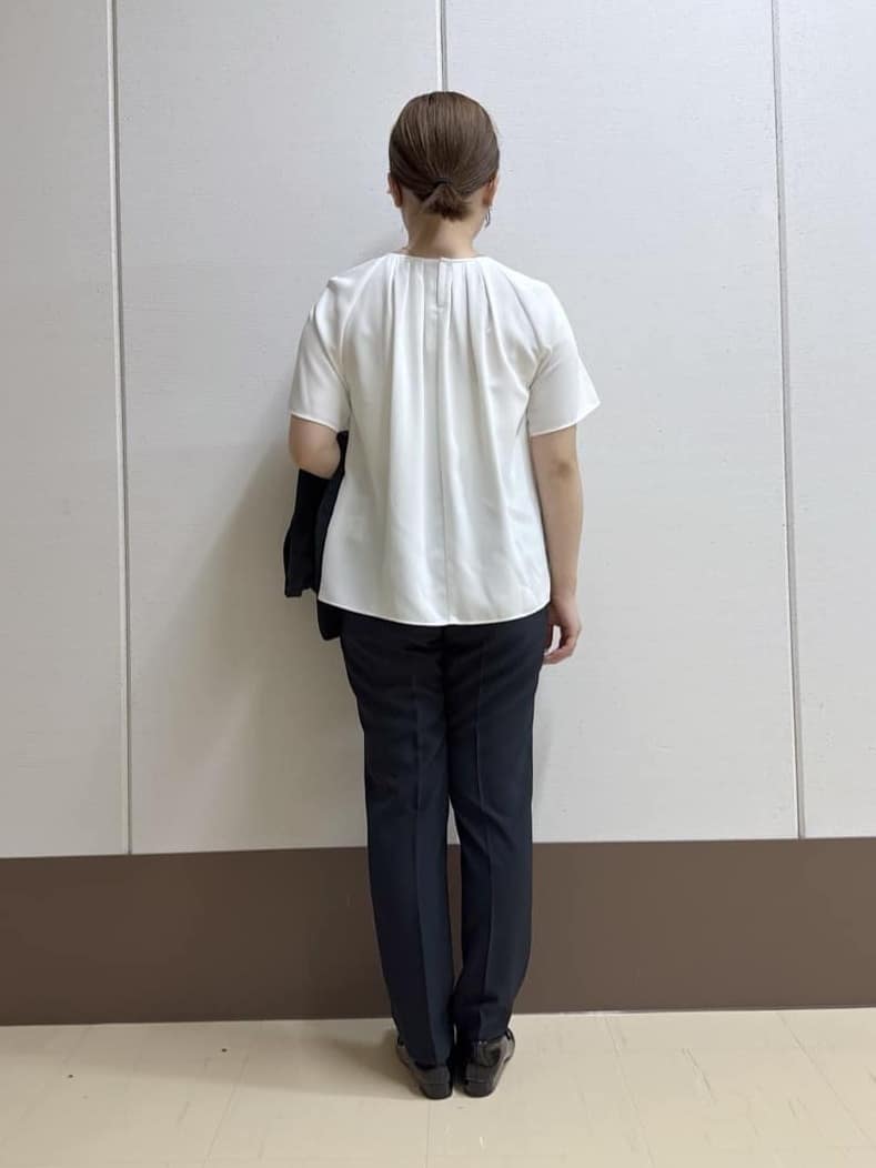 Rikoさんの「INDIVI｜【UVケア】タックブラウス」を使ったコーディネート